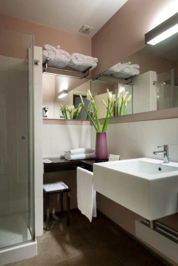 Hc3 Hotel Болоня Екстериор снимка
