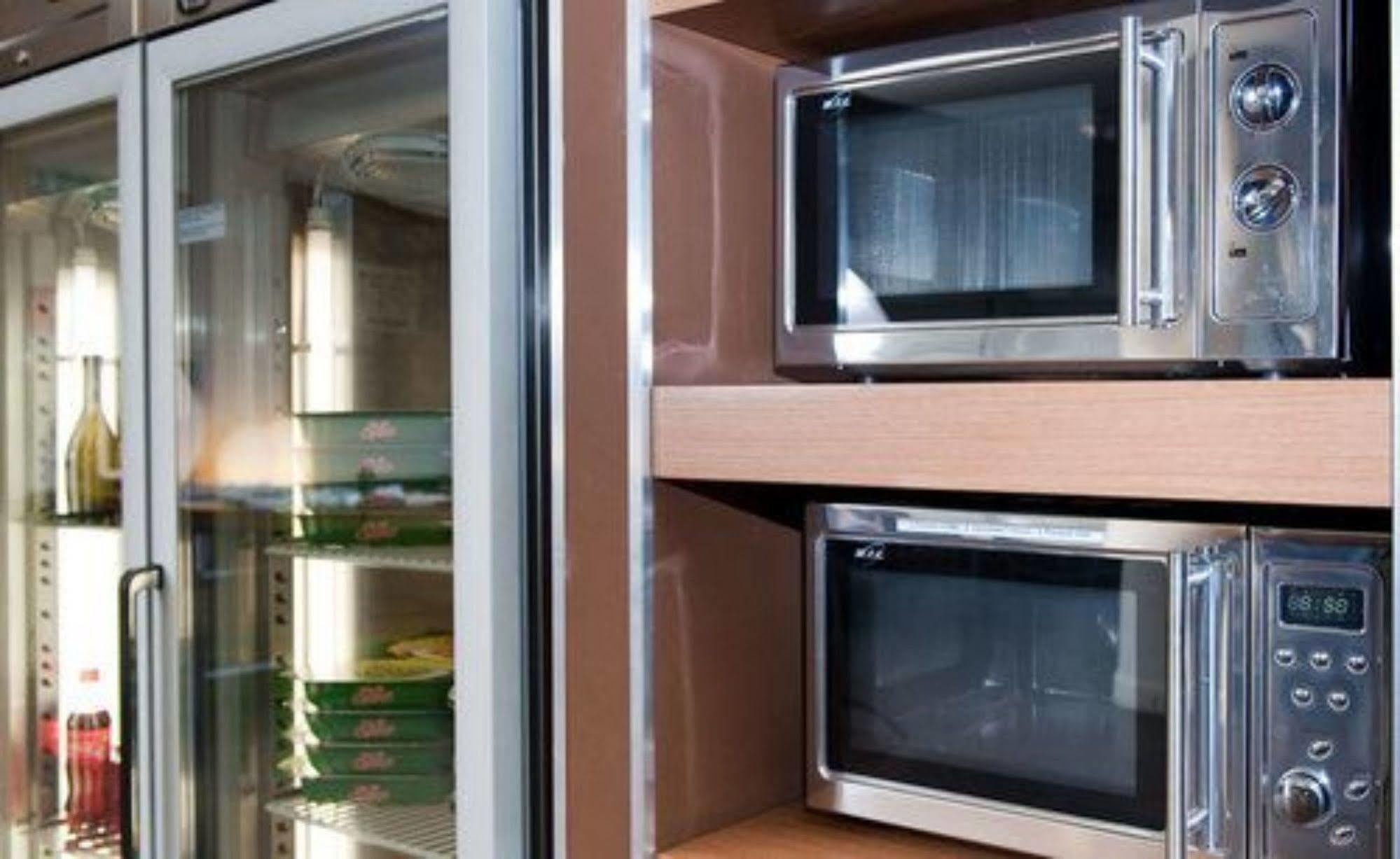 Hc3 Hotel Болоня Екстериор снимка